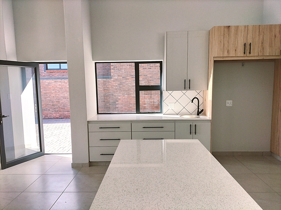 3 Bedroom Property for Sale in Fraaiuitsig Western Cape